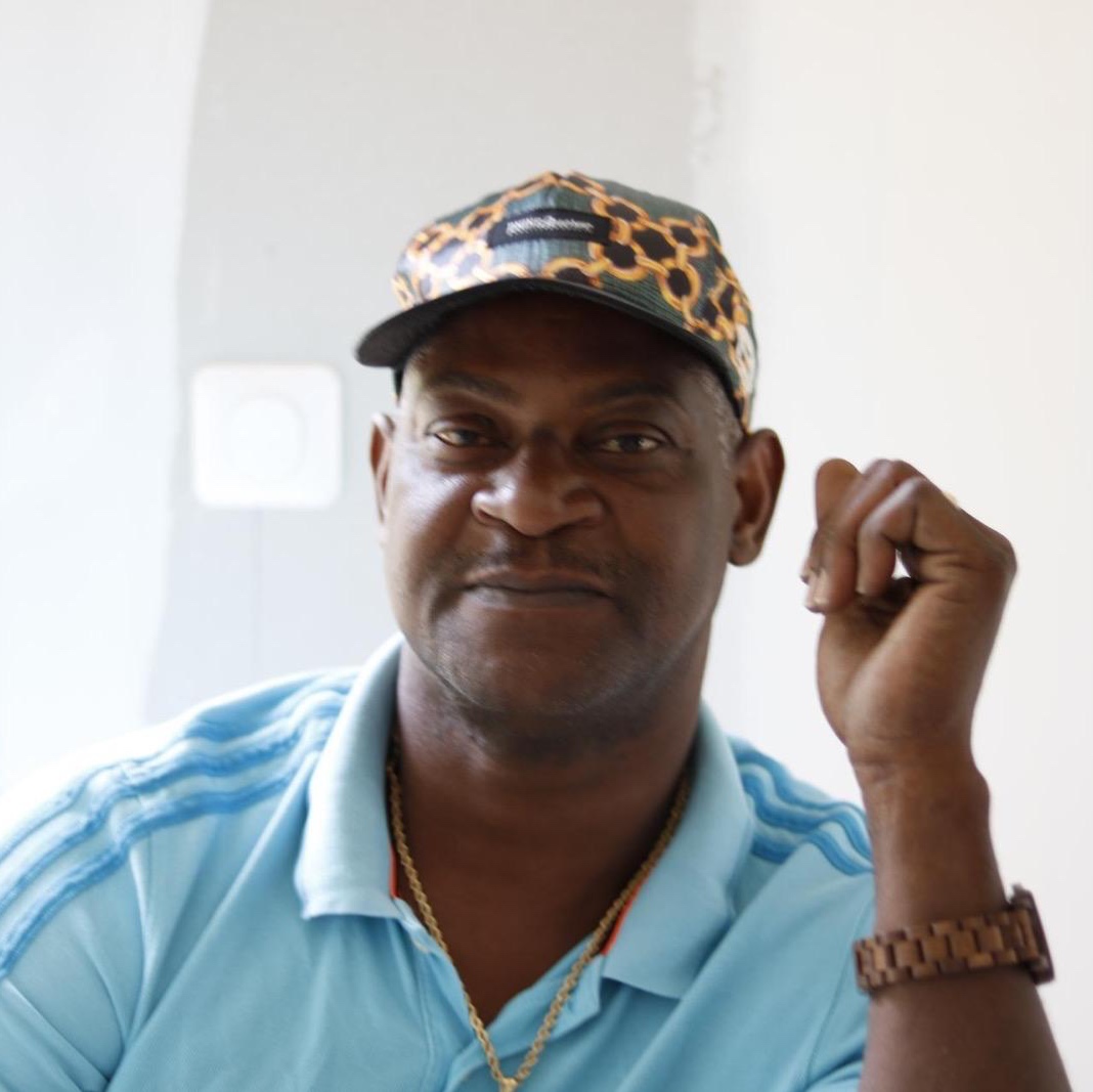 Photo de Monsieur Marcel, Gilbert SIX